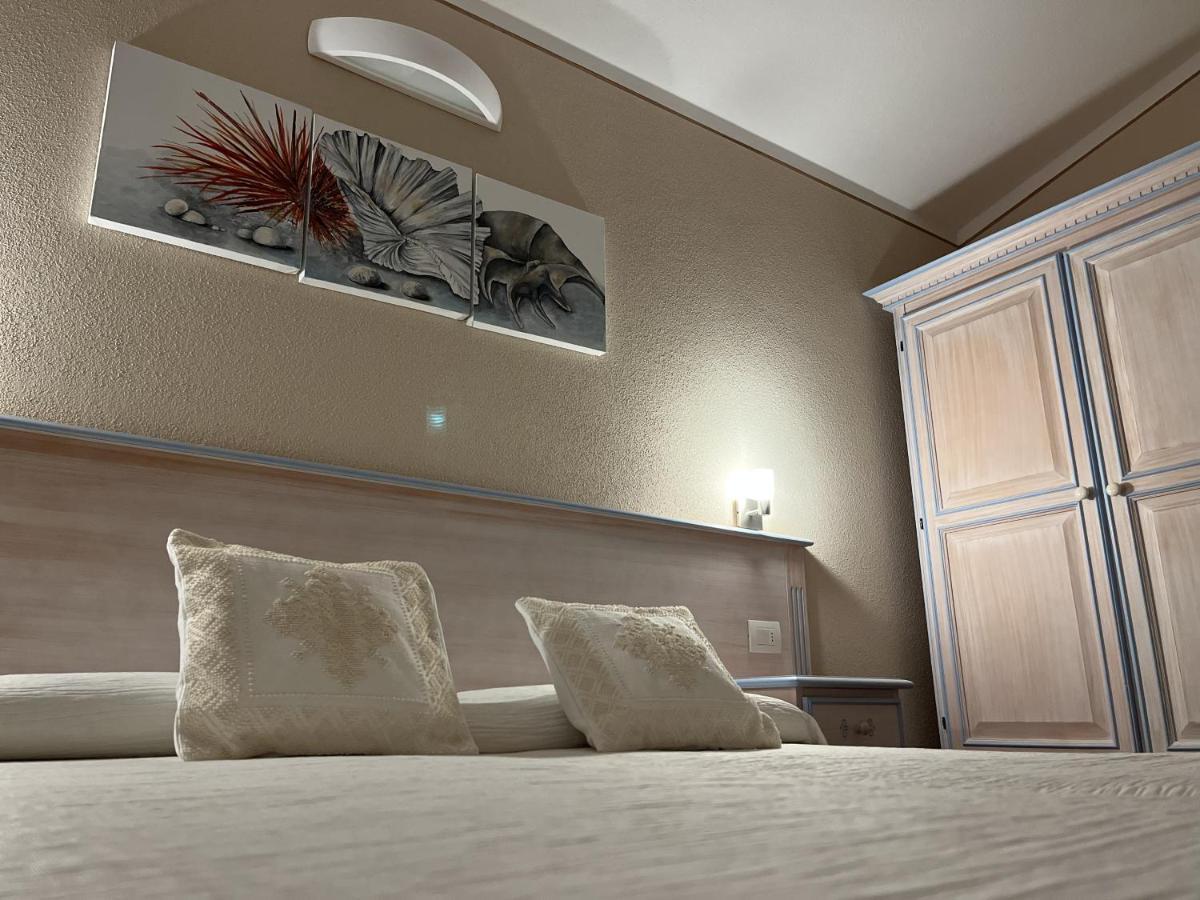 Hotel Lu Pitrali Сан-Теодоро Экстерьер фото