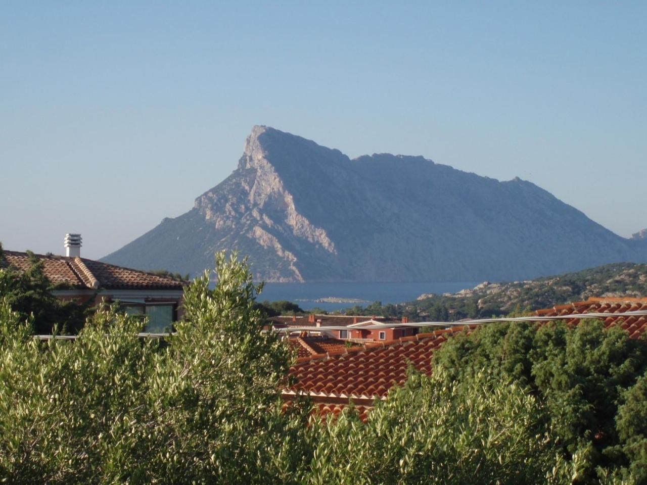 Hotel Lu Pitrali Сан-Теодоро Экстерьер фото
