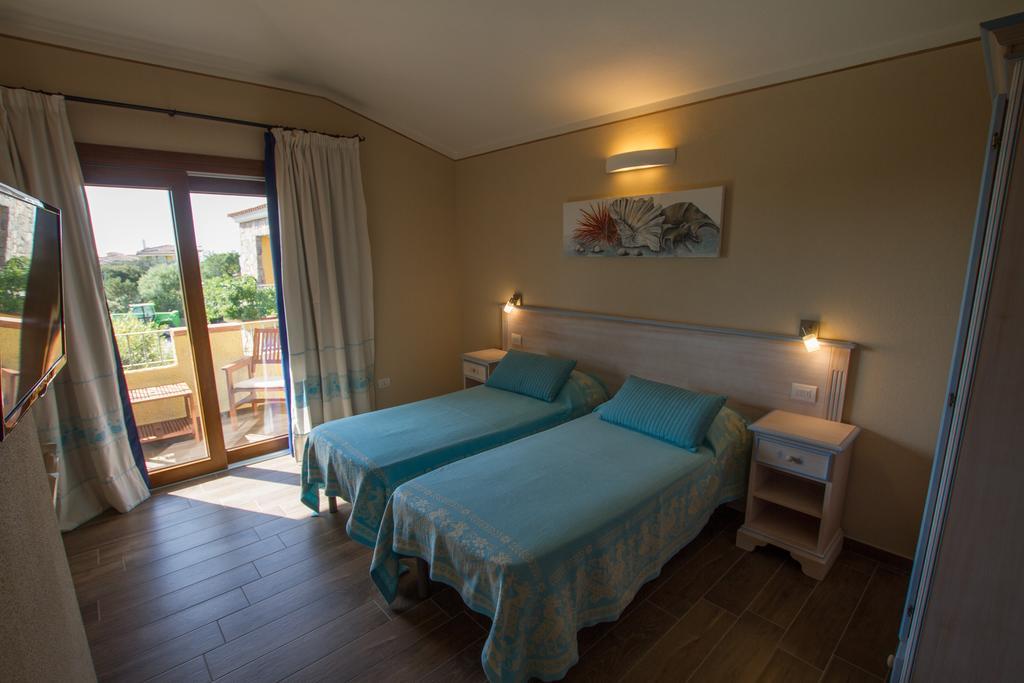 Hotel Lu Pitrali Сан-Теодоро Экстерьер фото